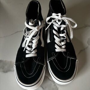 Men’s Vans Sk8-Hi Skate Shoe - Black size 8